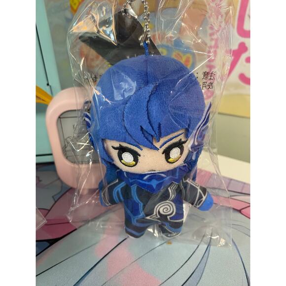 Shin Megami Tensei V: Vengeance Plush Keychain Nahobino - Picture 1 of 3